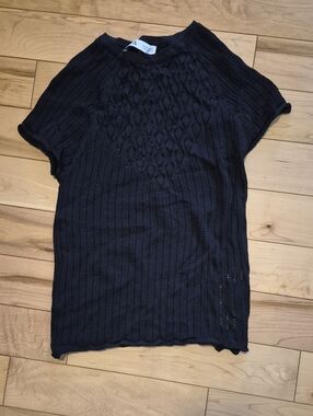 Zara Women's Size Medium Black Open-Knit Short Sleeve Top
